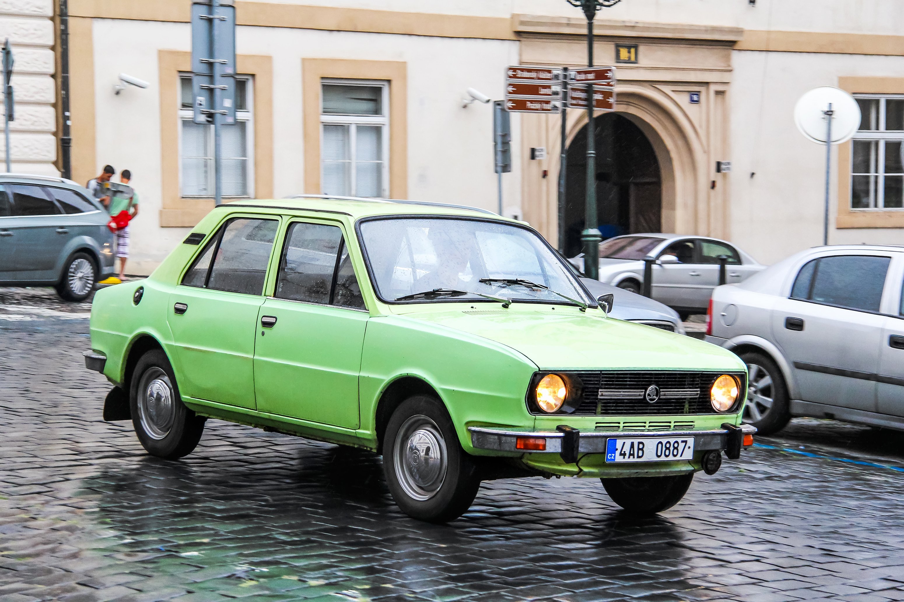 Automobilismus v ČR. Jaké vozy Češi nejvíce kupovali a kupují?